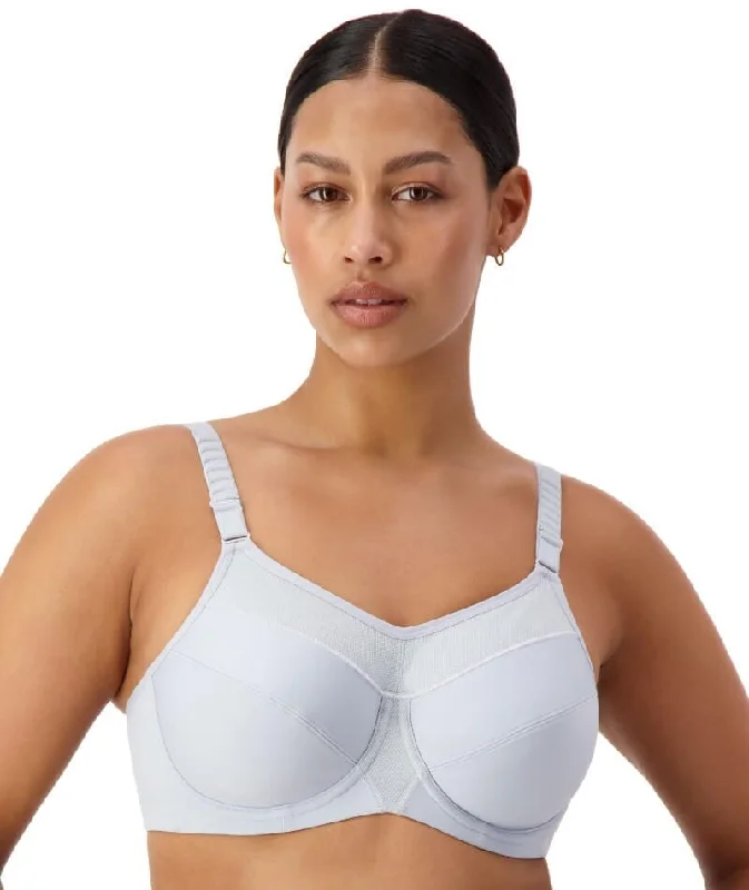 Triumph Triaction Ultra Underwired Sports Bra - Platinum